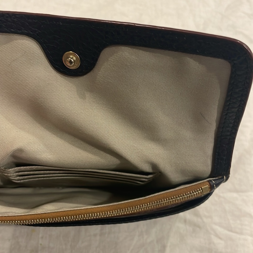 Dooney & Bourke NFL Patriots Milly Pebble Navy Blue Leather Wristlet Wallet - Picture 3 of 8